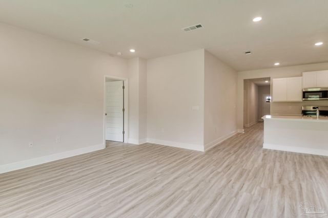 8115 Fox Hunt Dr, Milton, FL 32583