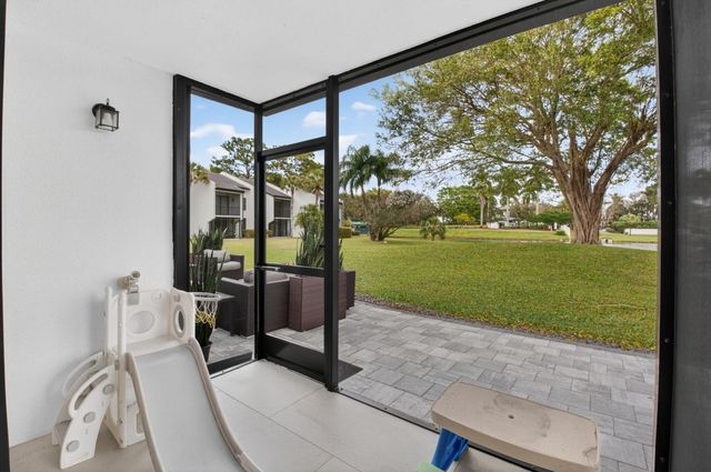 3207 Bridgewood Drive, Boca Raton, FL 33434