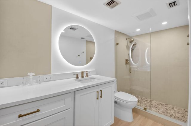 3207 Bridgewood Drive, Boca Raton, FL 33434