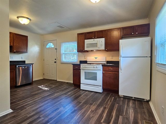 1408 Harpst Street, Ann Arbor, MI 48104