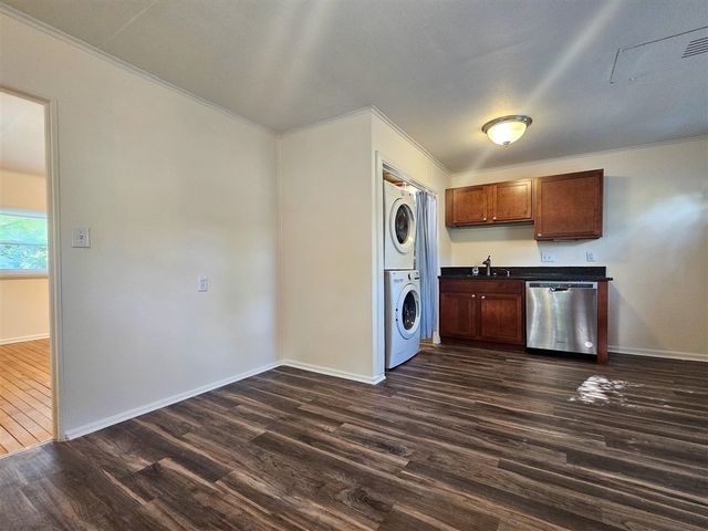 1408 Harpst Street, Ann Arbor, MI 48104