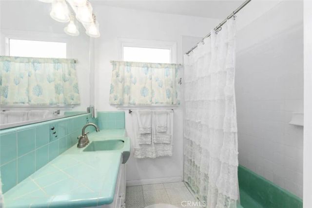 1825 E 3rd Street 4, Long Beach, CA 90802