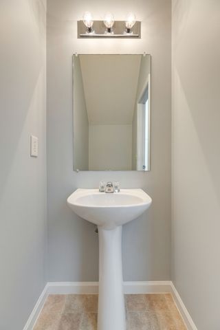 8721 Ambonnay Dr, Brentwood, TN 37027