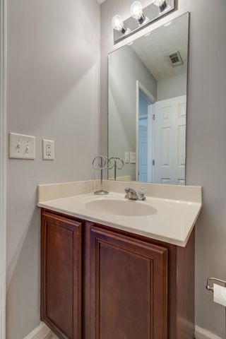 8721 Ambonnay Dr, Brentwood, TN 37027