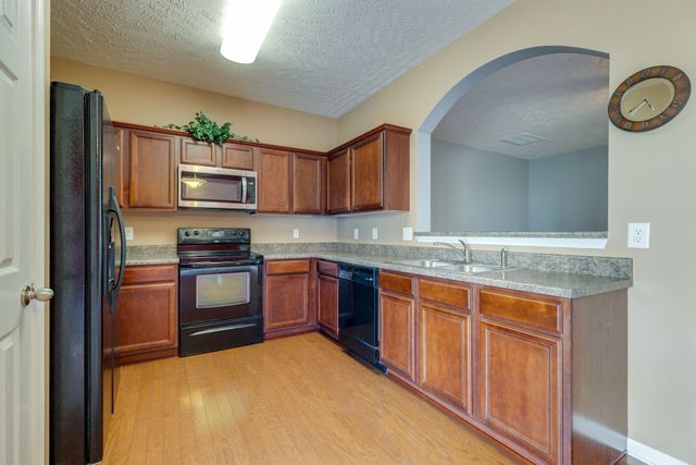 8721 Ambonnay Dr, Brentwood, TN 37027