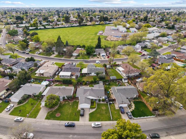 4965 I Pkwy, Sacramento, CA 95823