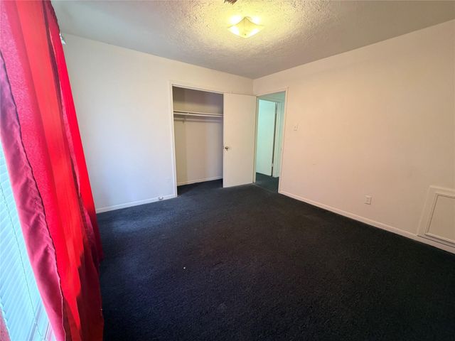 5602 Easthampton Drive B, Houston, TX 77039