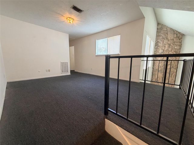 5602 Easthampton Drive B, Houston, TX 77039