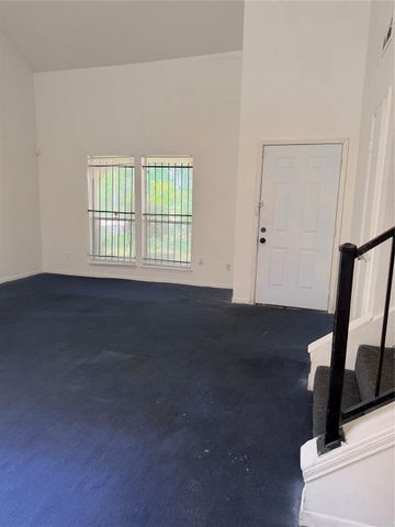 5602 Easthampton Drive B, Houston, TX 77039