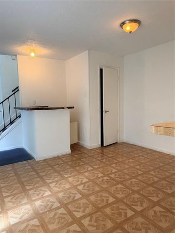 5602 Easthampton Drive B, Houston, TX 77039
