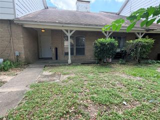 5602 Easthampton Drive B, Houston, TX 77039