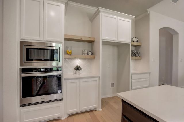1007 Meadow Wood Terrace, Azle, TX 76020