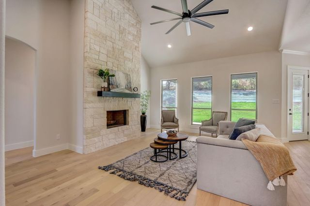 1007 Meadow Wood Terrace, Azle, TX 76020