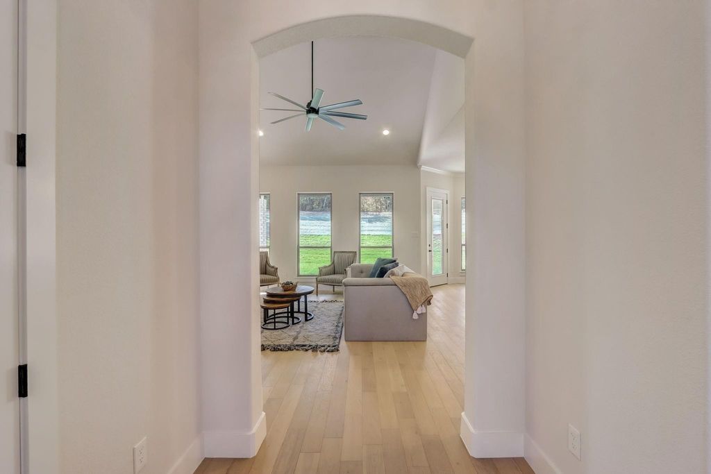 1007 Meadow Wood Terrace, Azle, TX 76020 — photo 5