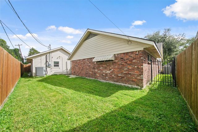 2312 Lillian Street, Pasadena, TX 77502