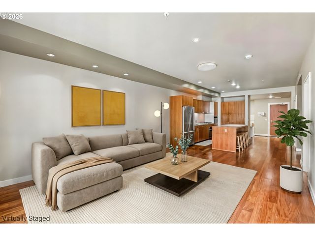 841 S GAINES St 335, Portland, OR 97239