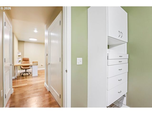 841 S GAINES St 335, Portland, OR 97239
