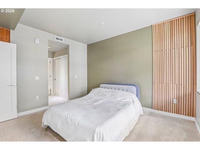 841 S GAINES St 335, Portland, OR 97239