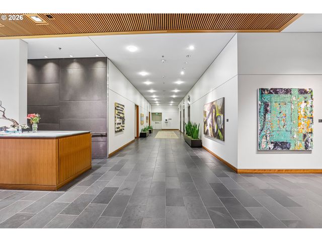841 S GAINES St 335, Portland, OR 97239