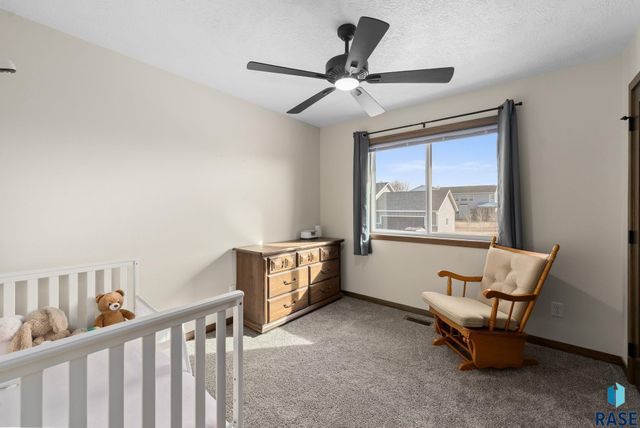 412 E Cairos Pl Place, Brandon, SD 57005