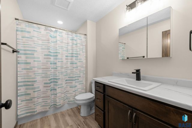 412 E Cairos Pl Place, Brandon, SD 57005