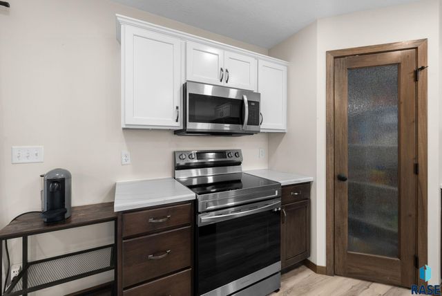 412 E Cairos Pl Place, Brandon, SD 57005