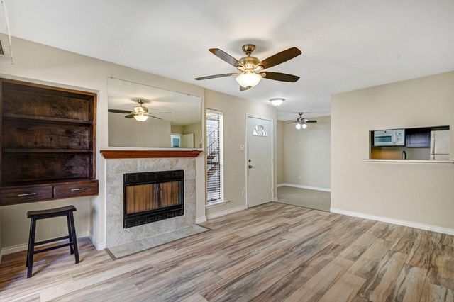 3500 Tangle Brush Drive 150, The Woodlands, TX 77381