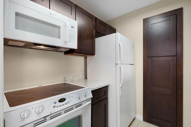 3500 Tangle Brush Drive 150, The Woodlands, TX 77381