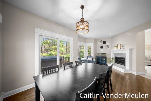 2627 Golfbury Drive SW, Wyoming, MI 49519