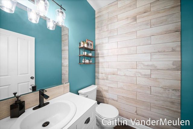 2627 Golfbury Drive SW, Wyoming, MI 49519