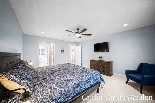 2627 Golfbury Drive SW, Wyoming, MI 49519