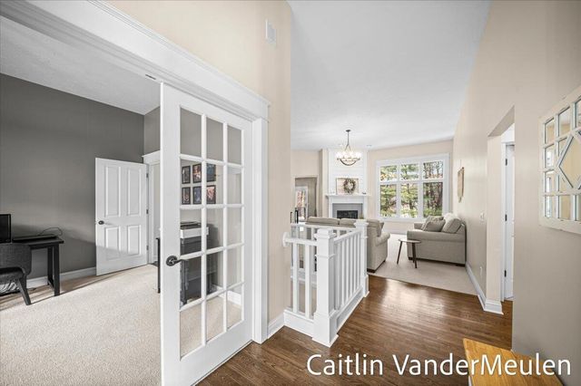 2627 Golfbury Drive SW, Wyoming, MI 49519