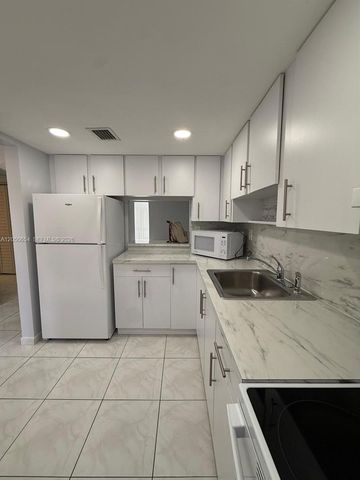 1855 W 60th Street 346B, Hialeah, FL 33012