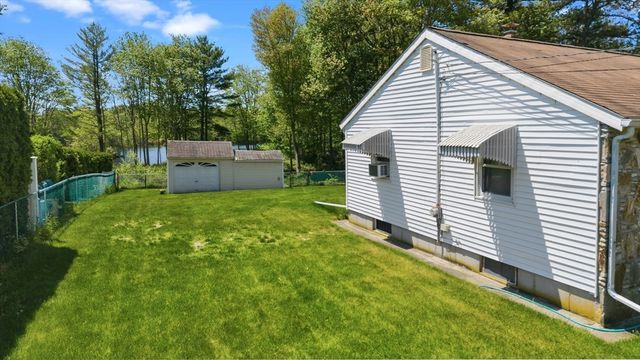1638 Braley Rd, New Bedford, MA 02745