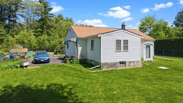1638 Braley Rd, New Bedford, MA 02745
