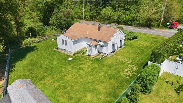 1638 Braley Rd, New Bedford, MA 02745