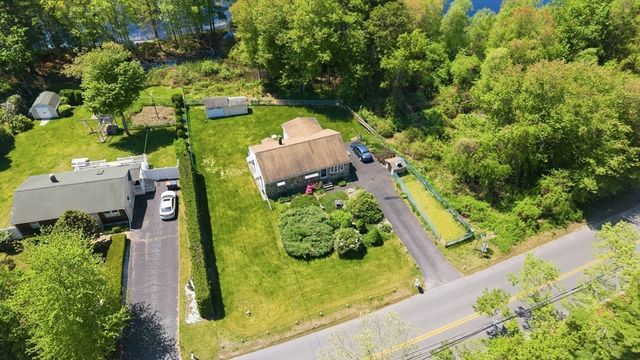 1638 Braley Rd, New Bedford, MA 02745
