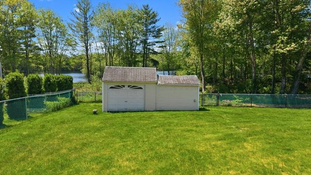 1638 Braley Rd, New Bedford, MA 02745