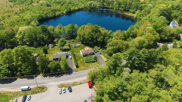 1638 Braley Rd, New Bedford, MA 02745