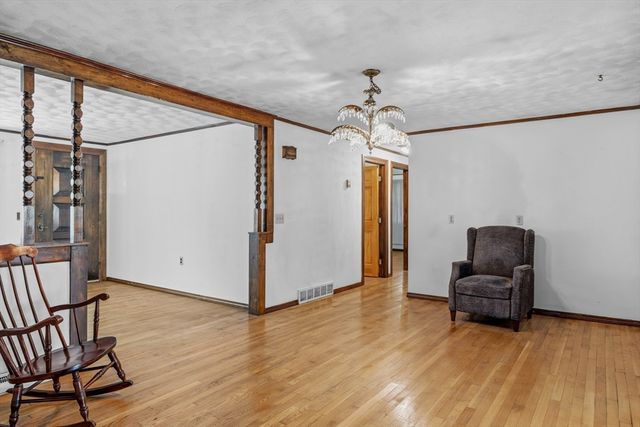 1638 Braley Rd, New Bedford, MA 02745