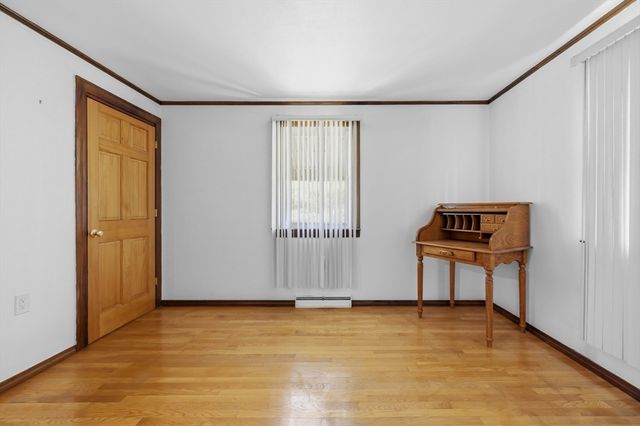 1638 Braley Rd, New Bedford, MA 02745