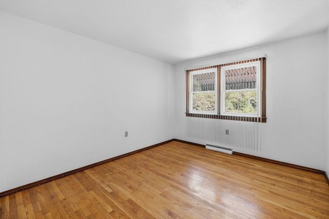 1638 Braley Rd, New Bedford, MA 02745