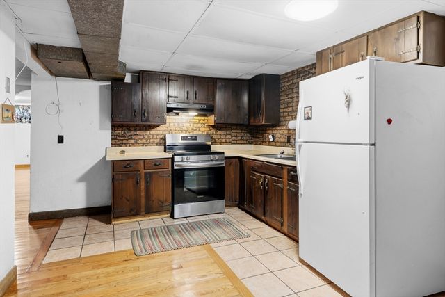 1638 Braley Rd, New Bedford, MA 02745