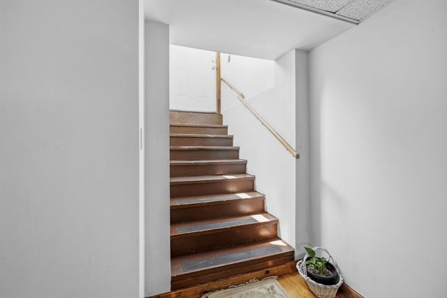 1638 Braley Rd, New Bedford, MA 02745