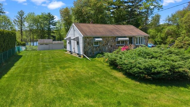 1638 Braley Rd, New Bedford, MA 02745
