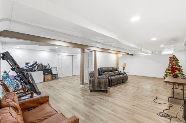 53428 Gregory Drive, Macomb Township, MI 48042