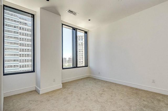 1409 Post Oak Boulevard 1604, Houston, TX 77056