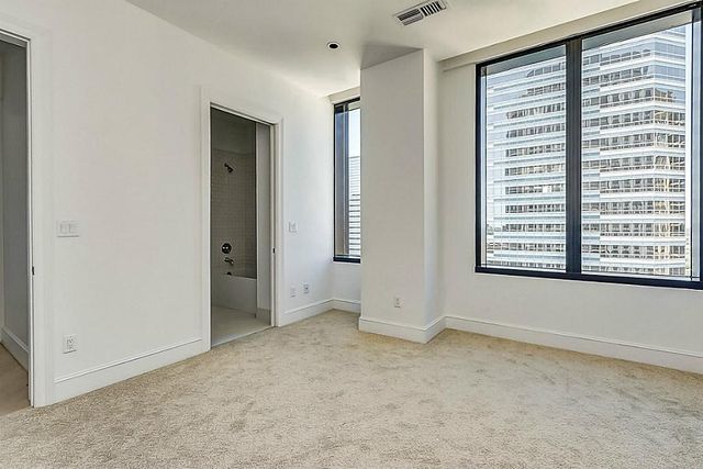 1409 Post Oak Boulevard 1604, Houston, TX 77056