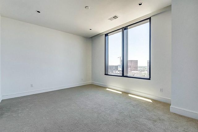 1409 Post Oak Boulevard 1604, Houston, TX 77056