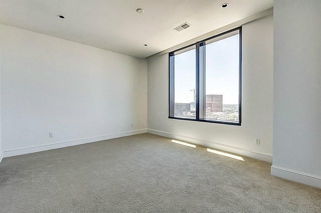 1409 Post Oak Boulevard 1604, Houston, TX 77056